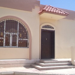 نموذج F